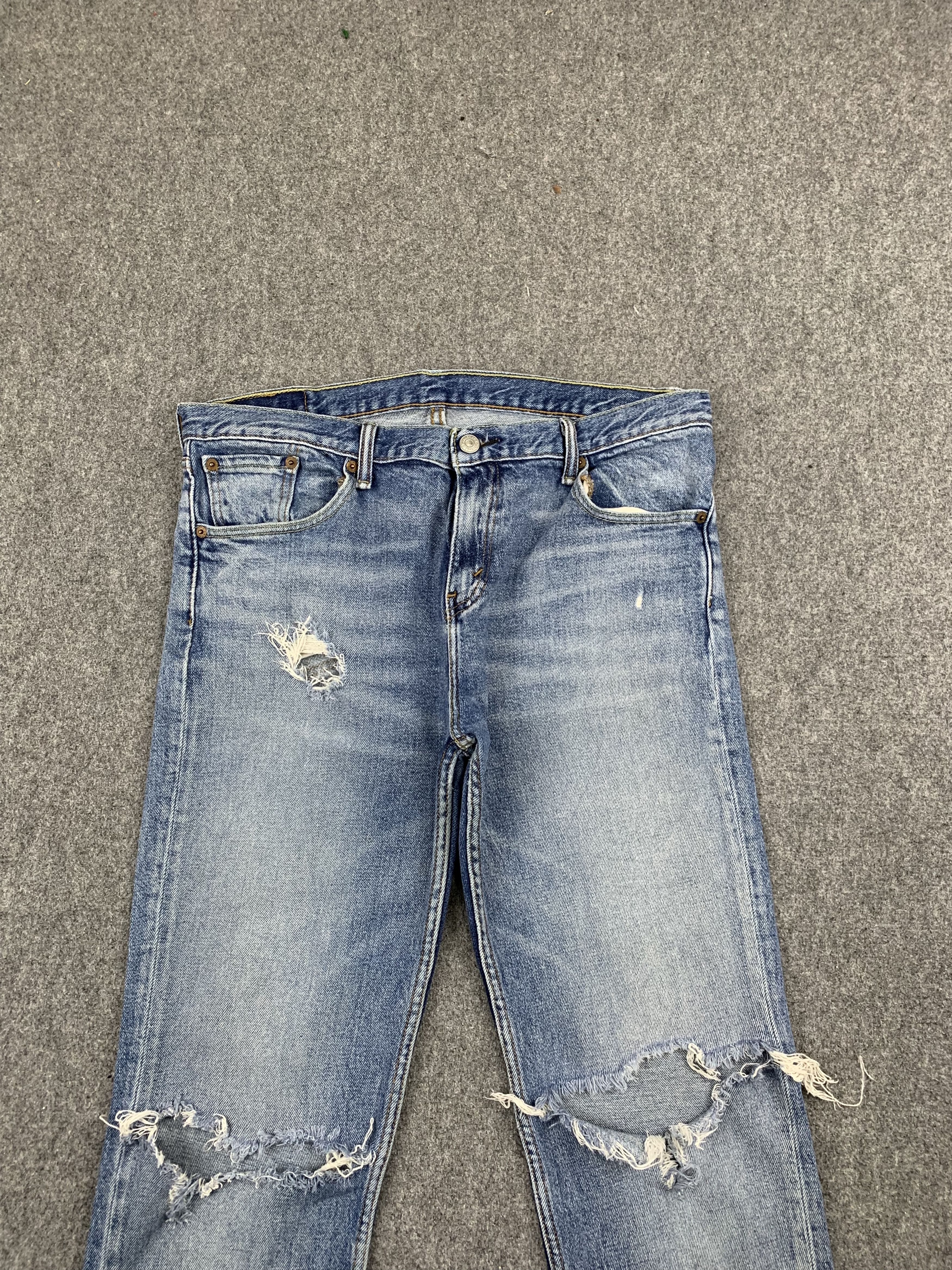 Levi's × Vintage Vintage Ripped Levis 511 Light Wash Jeans Size US 34 / EU 50 - 2 Thumbnail