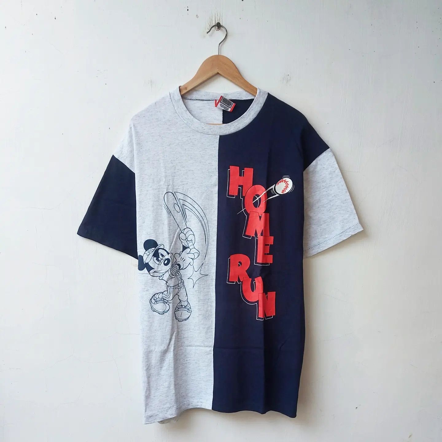 Disney × Mickey Mouse Vintage 90s Disney Design Mickey Mouse Home Run Size US XL / EU 56 / 4 - 1 Thumbnail