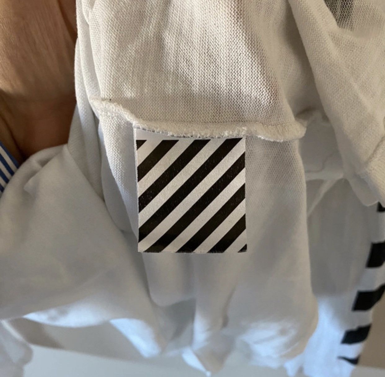 Off-White Off white long t-shirt blue collab Size US L / EU 52-54 / 3 - 6 Thumbnail
