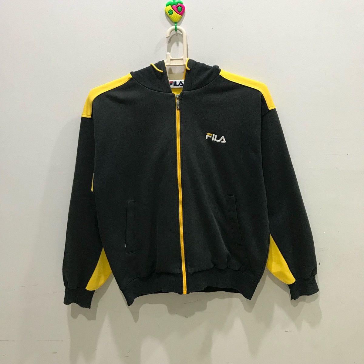 Fila × Japanese Brand × Vintage FILA Hoodie Small Spell out Size L Size US L / EU 52-54 / 3 - 3 Thumbnail