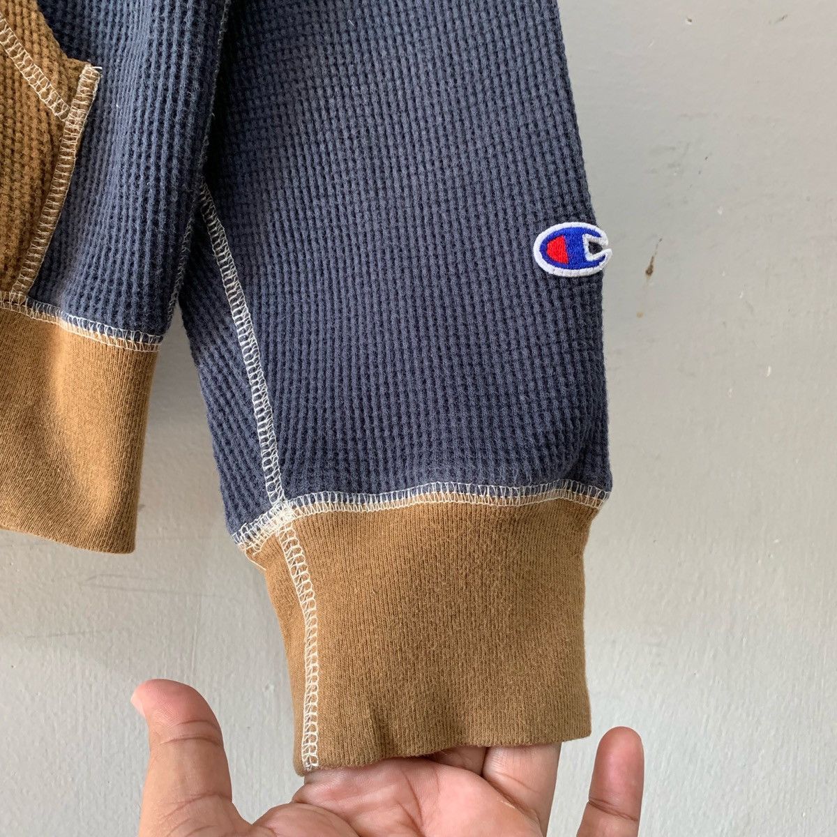 CHAMPION Hoodie Crewneck Size M Fits XL