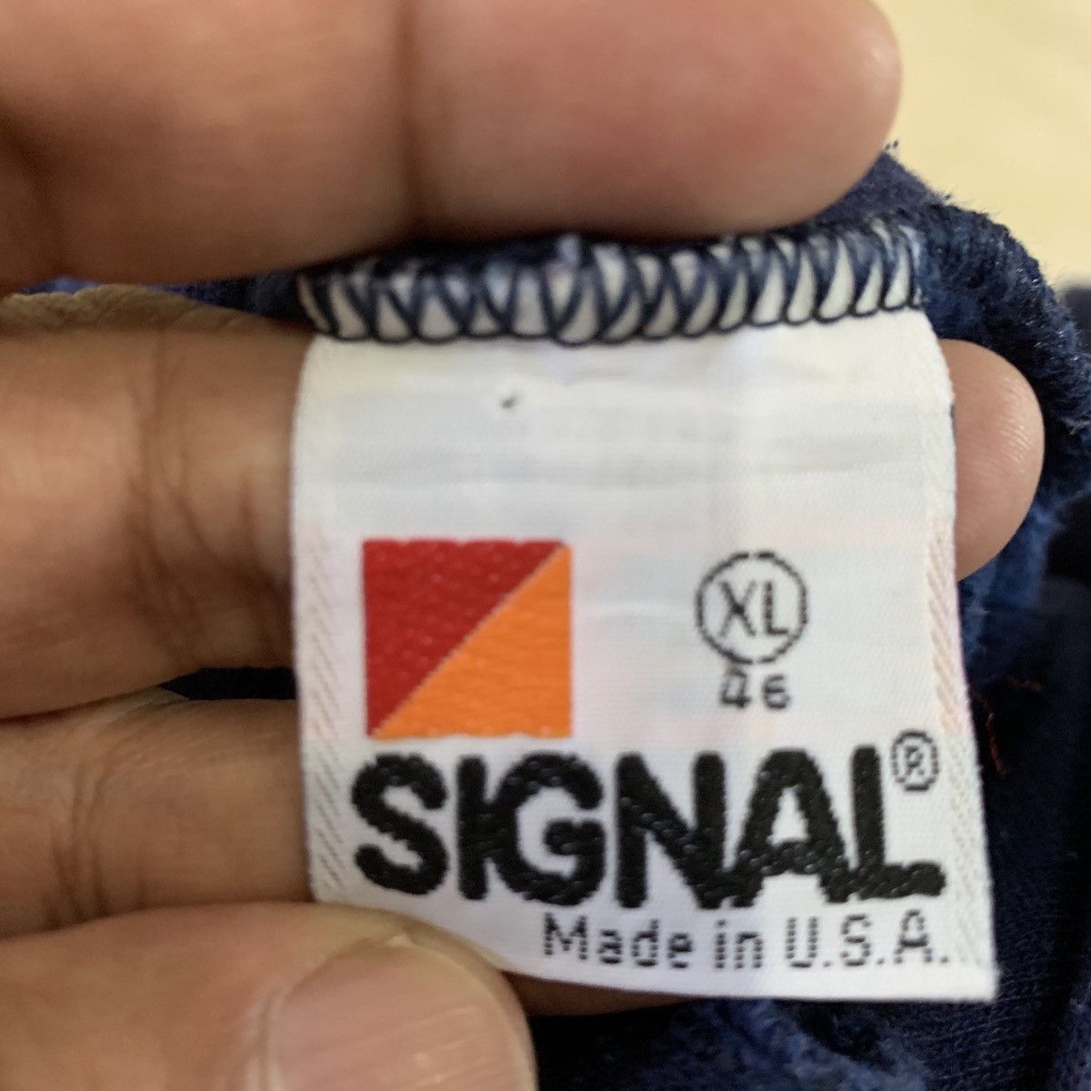 Signal Sport × Vintage SIGNAL Hoodie ILLINOIS Spellout Size XL Fits M Size US M / EU 48-50 / 2 - 5 Thumbnail