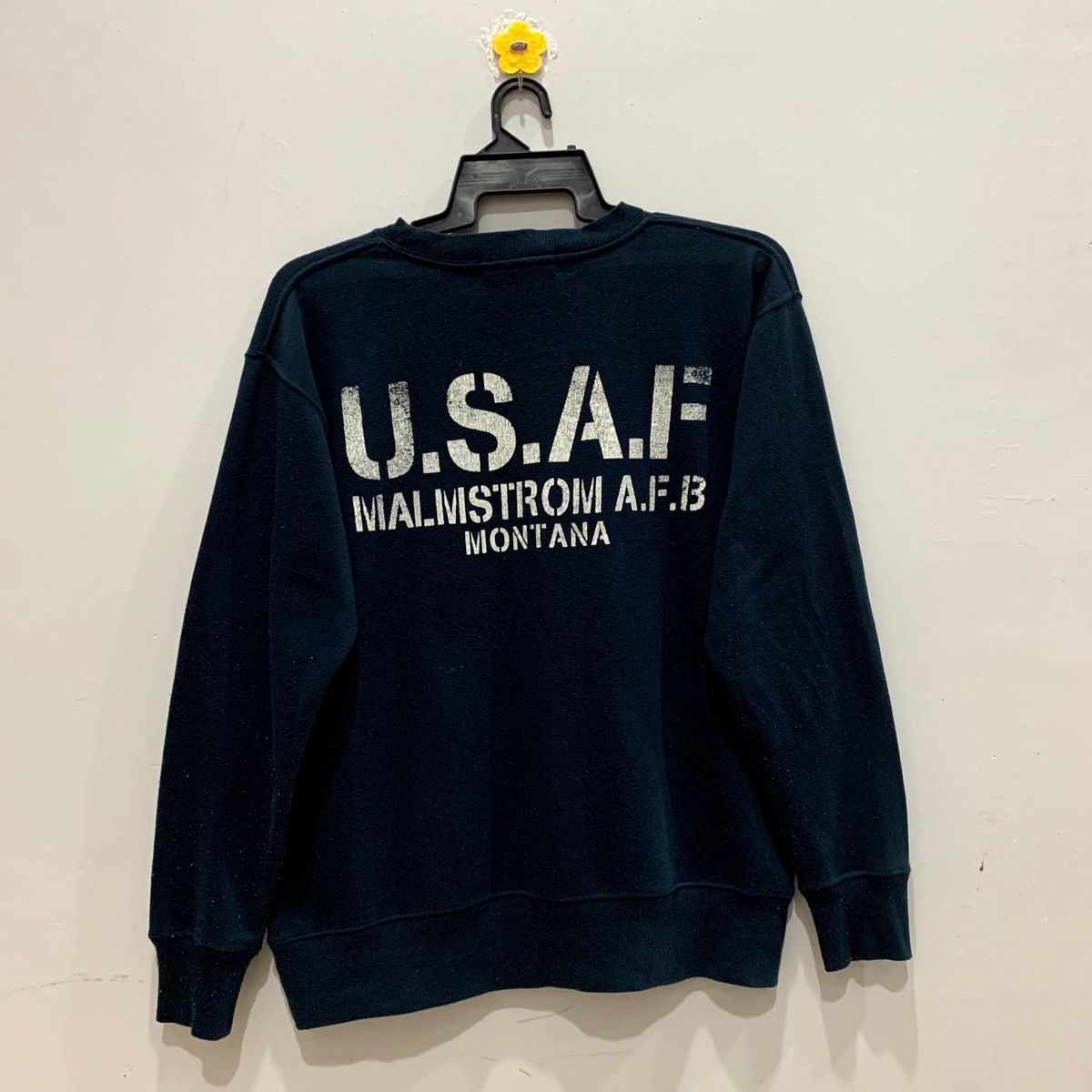 Japanese Brand × Vintage BEAUMERE sweatshirt MALMSTROM AFB Size L Size US L / EU 52-54 / 3 - 7 Thumbnail