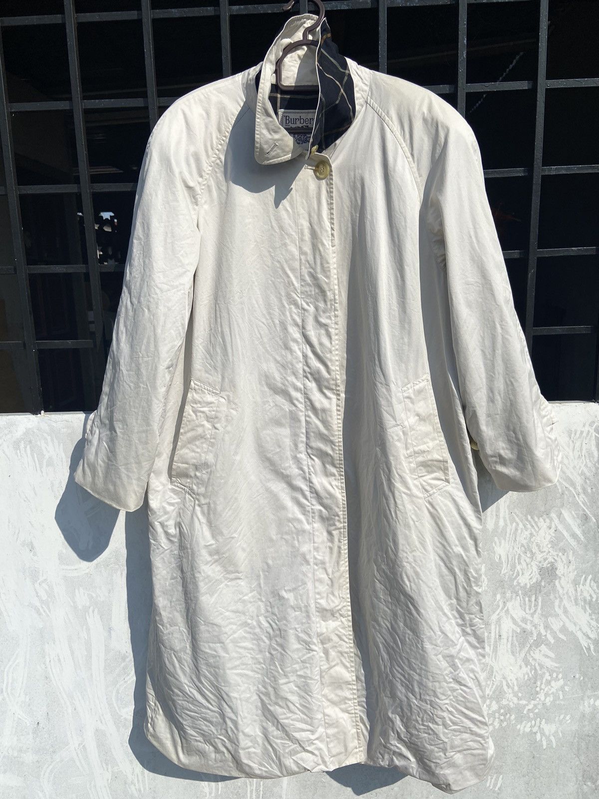 Burberry 🔥BIDDINGNOW🔥Burberry Trench Coat Jacket Size US L / EU 52-54 / 3 - 1 Thumbnail