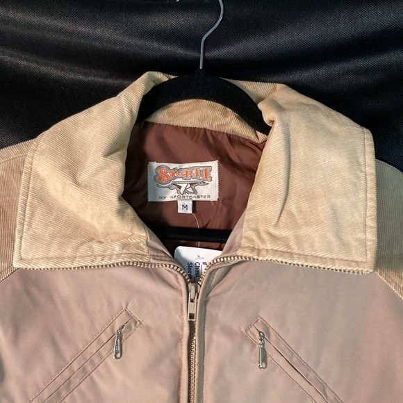 Vintage 70’s Step 2 Sportcaster khaki jacket. Lots of pocket