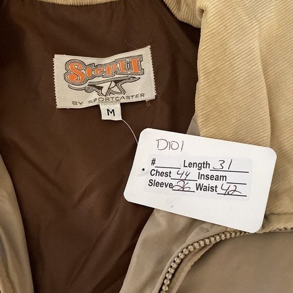 Vintage 70’s Step 2 Sportcaster khaki jacket. Lots of pocket