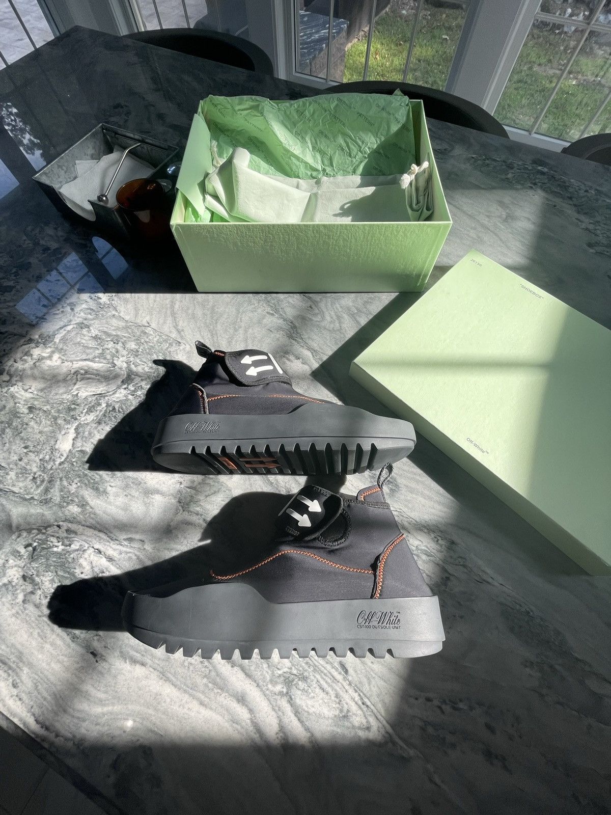 Black OFF WHITE c o Virgil Abloh CST 100 Low Footwear