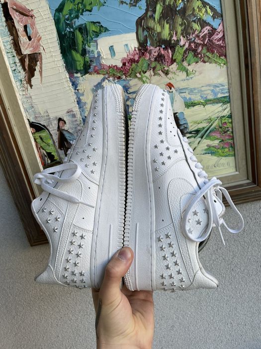 studded nike air force 1