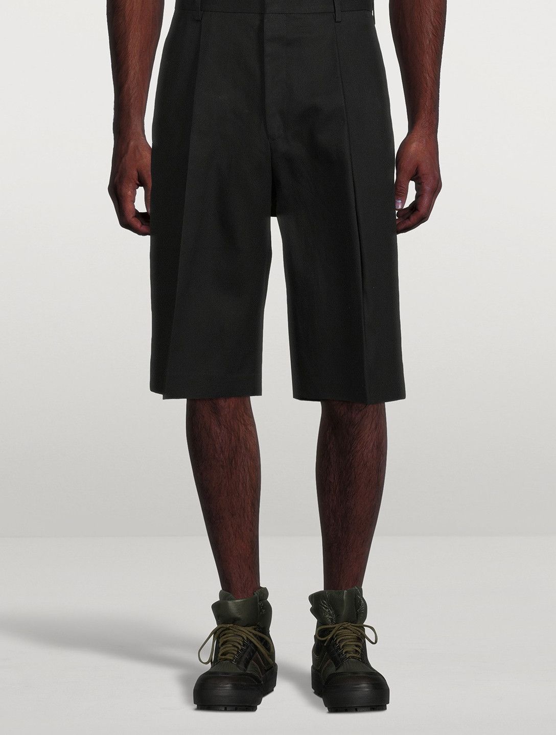 image of Aw21 Dries Van Noten Parton Wide Leg Shorts 48 in Black, Men's (Size 32)