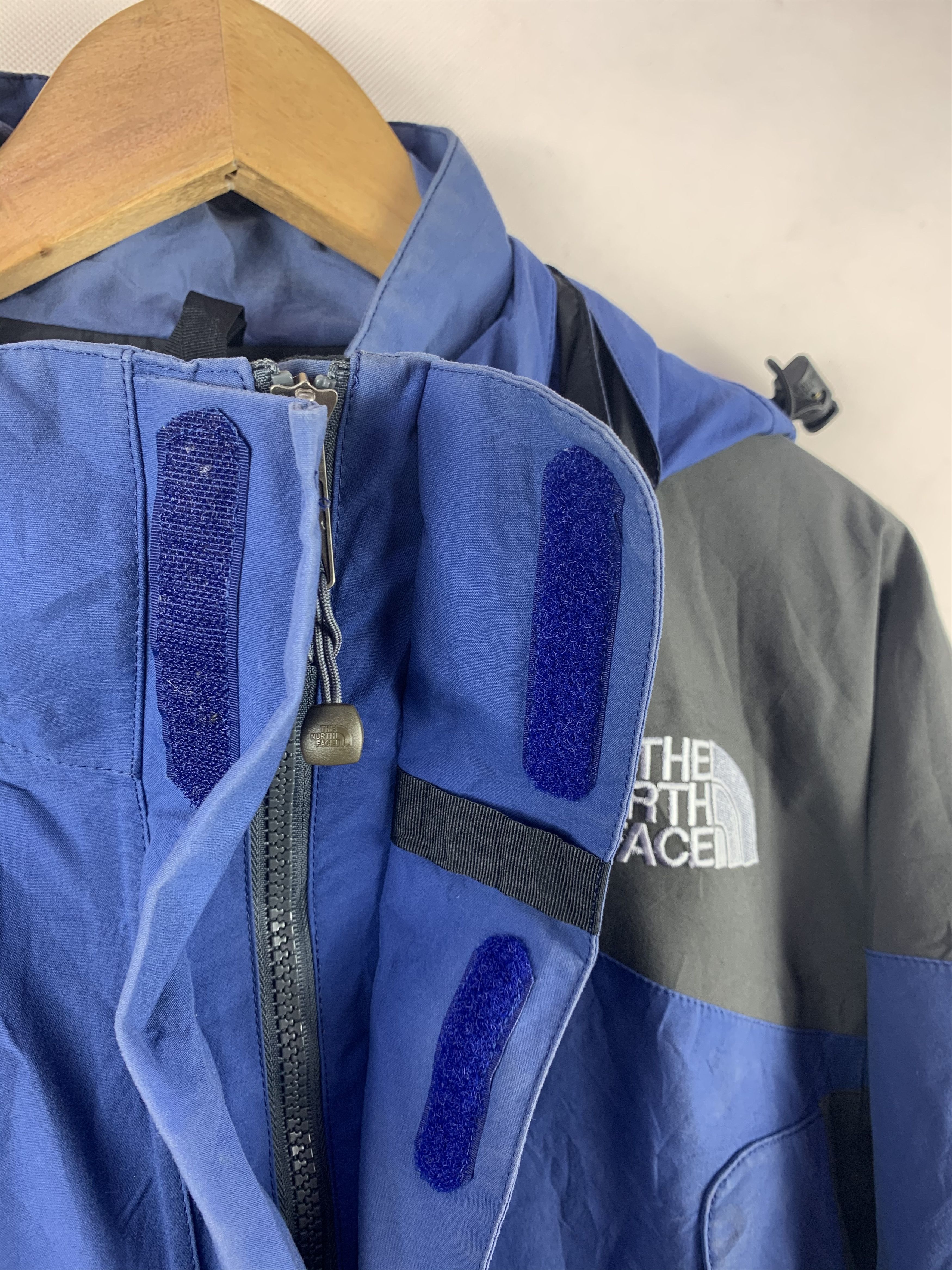 Goretex 🔥The North Face Goretex Hoodie Jacket Size US L / EU 52-54 / 3 - 9 Thumbnail