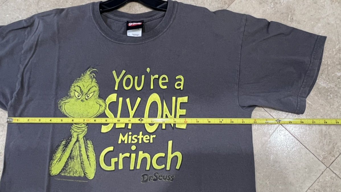 DC Comics × Disney × Vintage 2007 Dr. Seuss "You're a Sly One Mr Grinch" Size Large Size US L / EU 52-54 / 3 - 9 Thumbnail