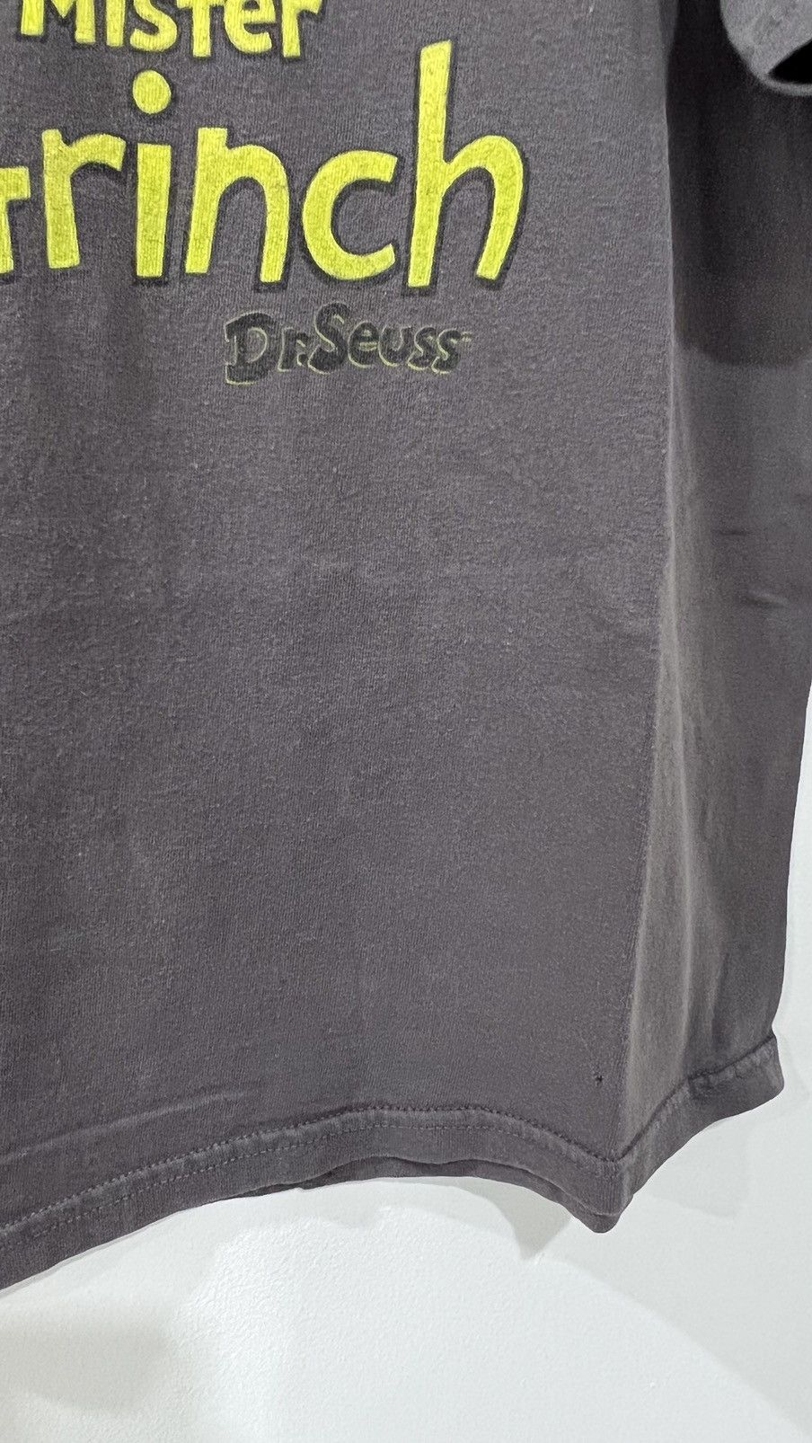 DC Comics × Disney × Vintage 2007 Dr. Seuss "You're a Sly One Mr Grinch" Size Large Size US L / EU 52-54 / 3 - 5 Thumbnail