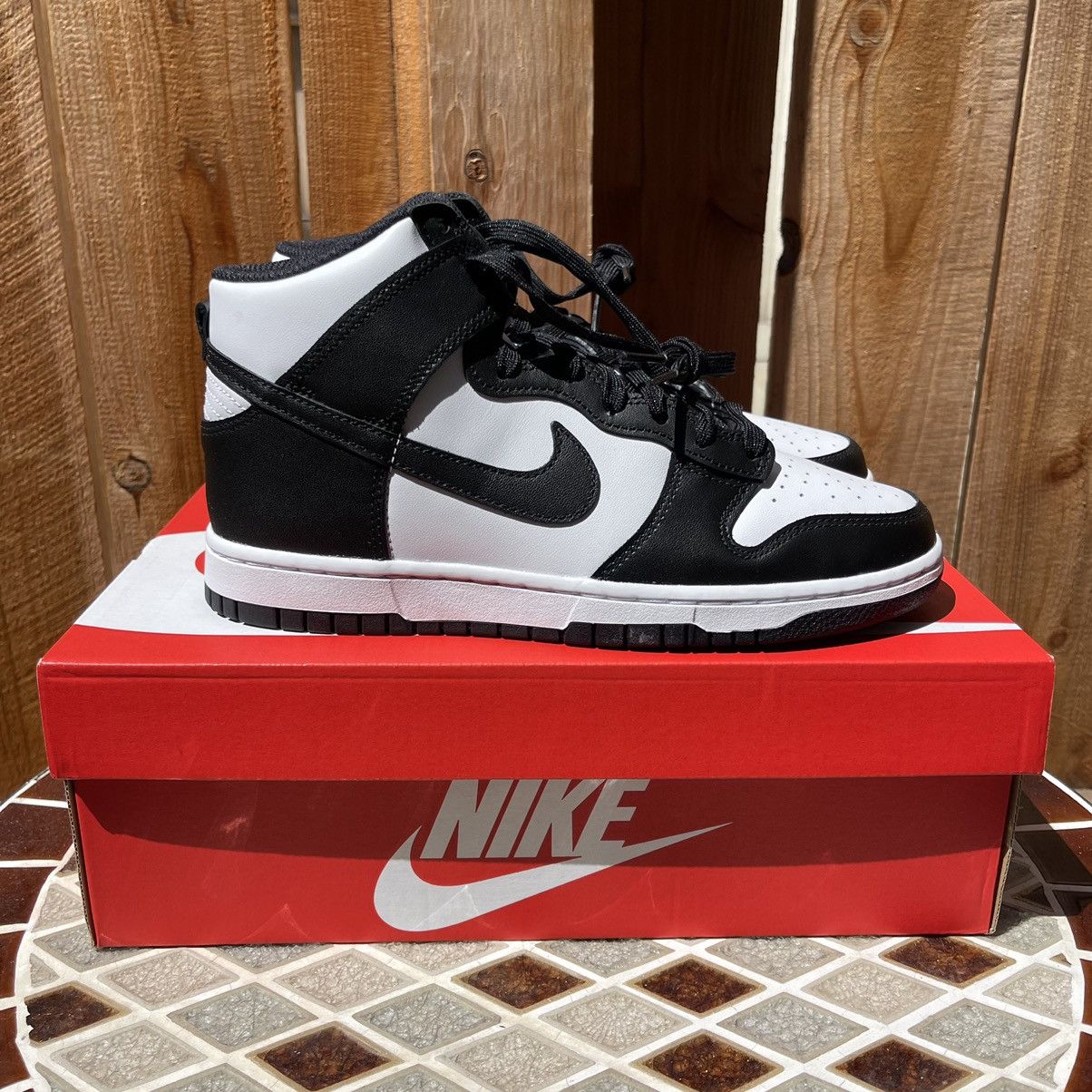nike dunk hi panda
