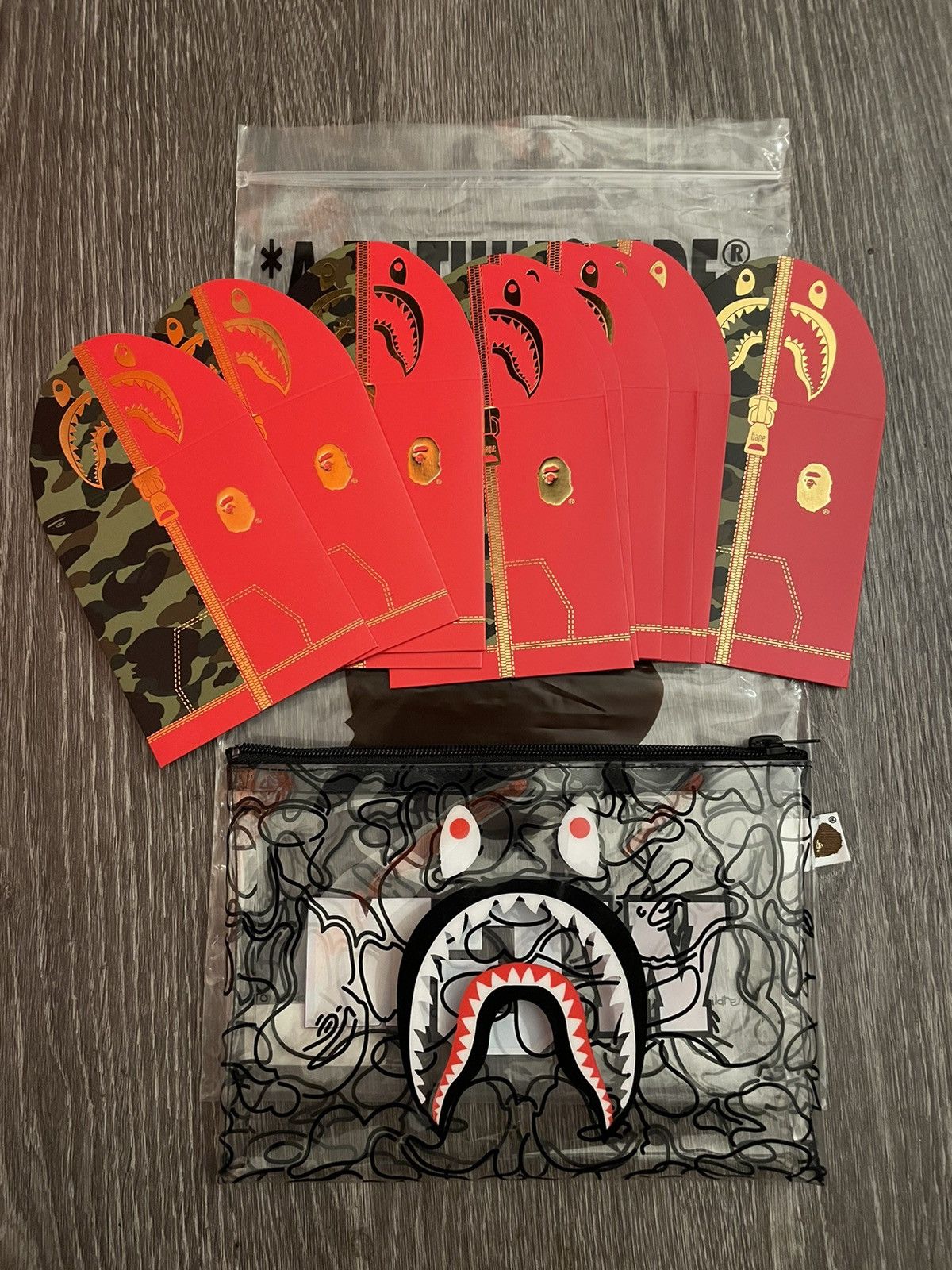 Bape Bape Shark Line Camo accessories pouch with envelopes Size ONE SIZE - 2 Thumbnail