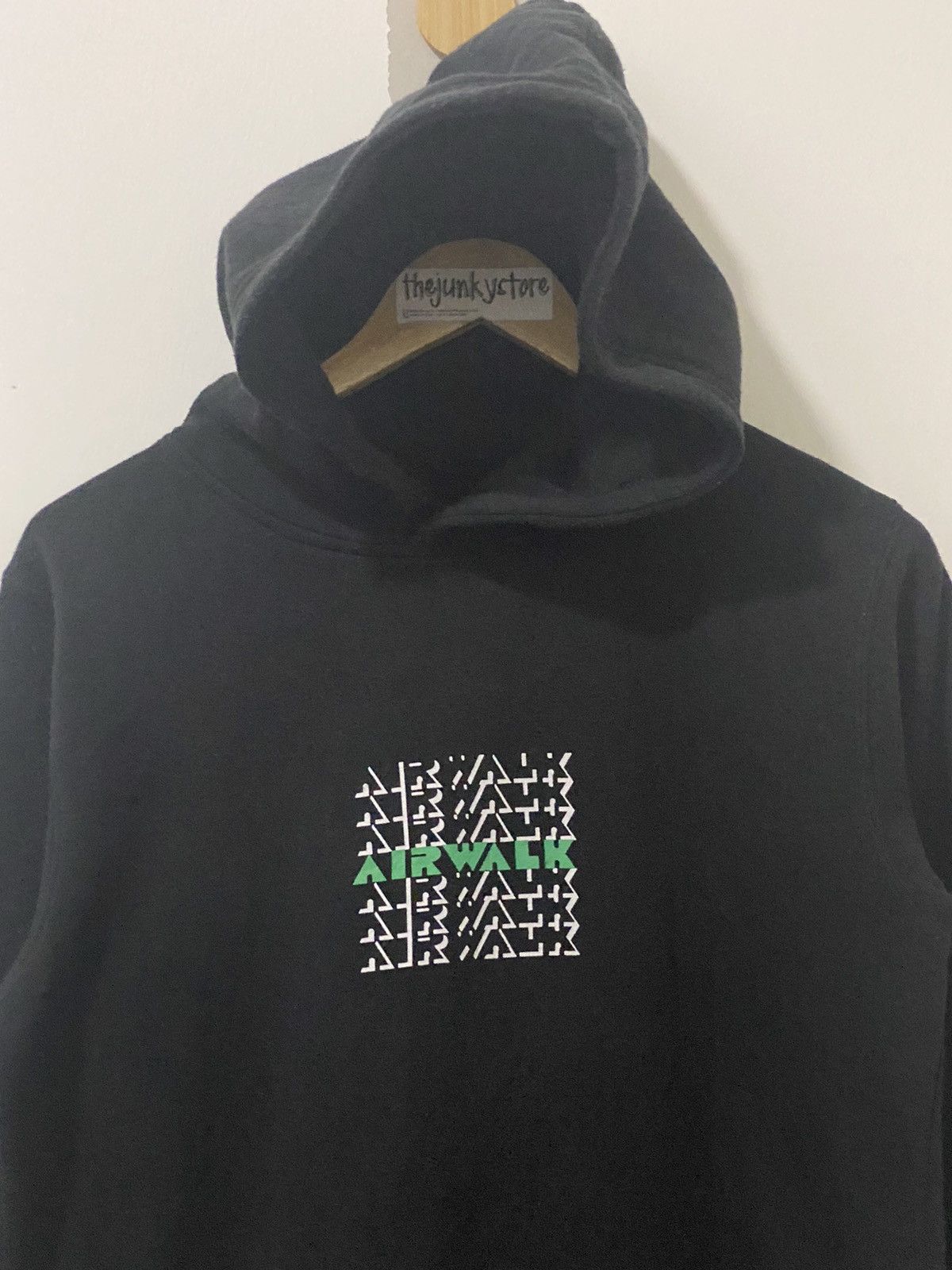 Airwalk Vintage x Airwalk Hoodie Size US M / EU 48-50 / 2 - 4 Thumbnail