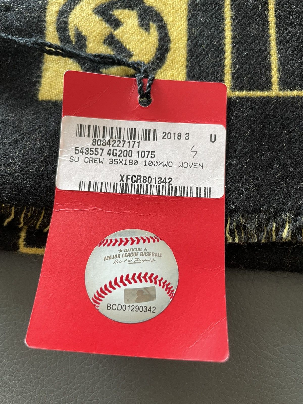 Gucci × MLB Super Limited Gucci x Pittsburgh Pirates Runway Scarf NEW Size ONE SIZE - 3 Thumbnail