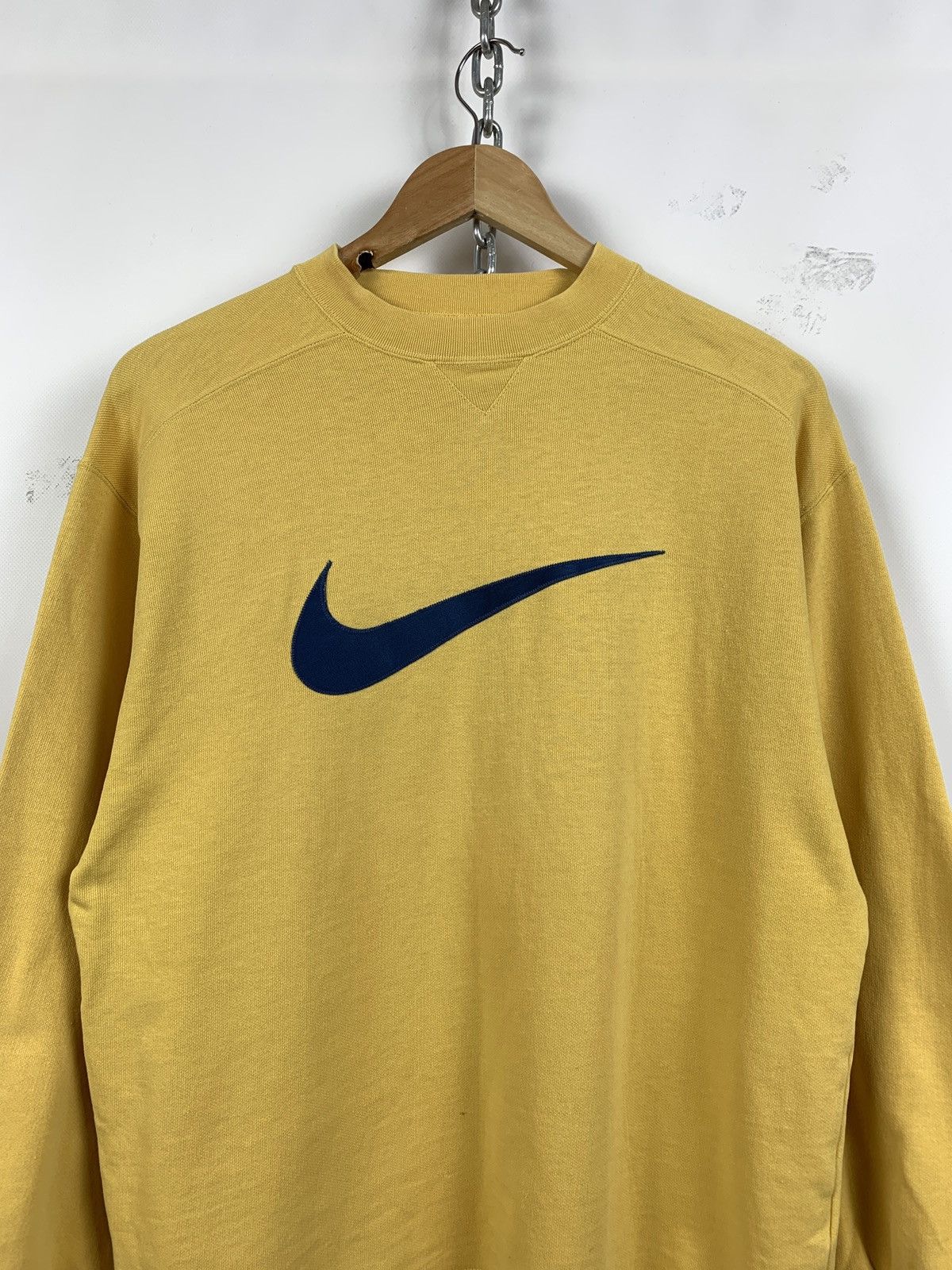 Nike 90s Vintage Nike Center Swoosh Yellow Women’s Sweatshirt Size S / US 4 / IT 40 - 6 Thumbnail