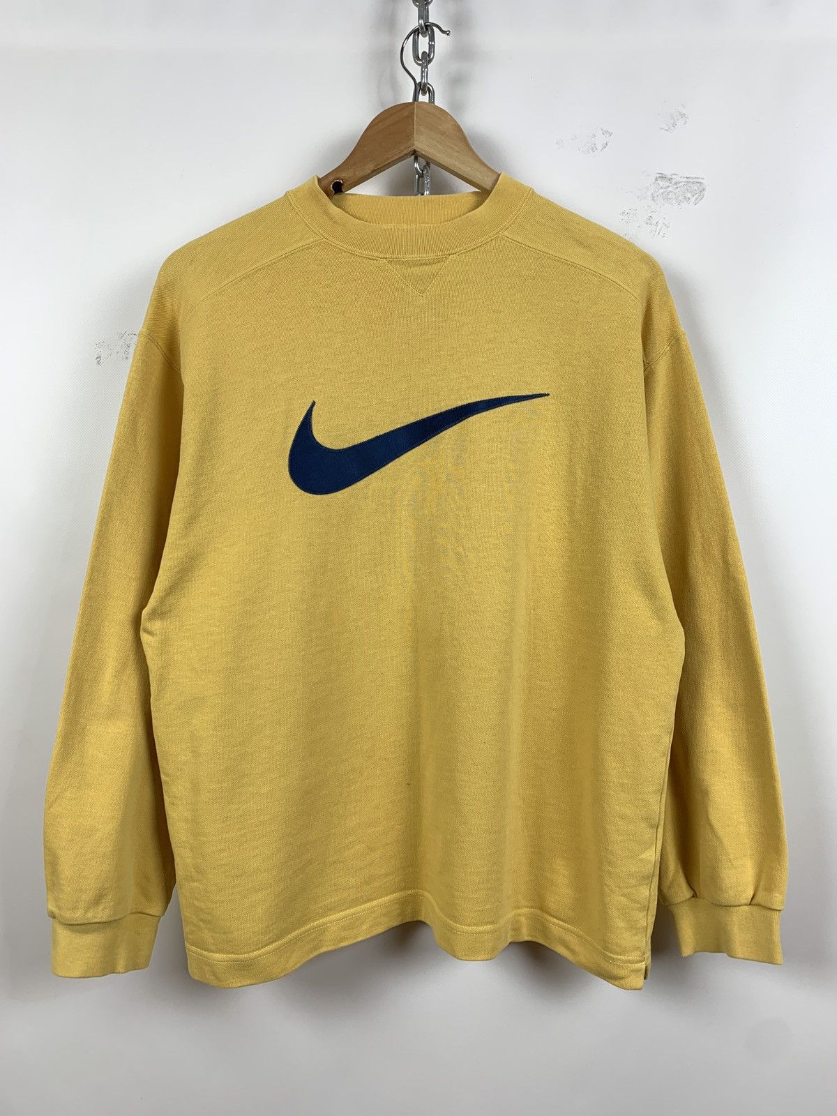 Nike 90s Vintage Nike Center Swoosh Yellow Women’s Sweatshirt Size S / US 4 / IT 40 - 4 Thumbnail