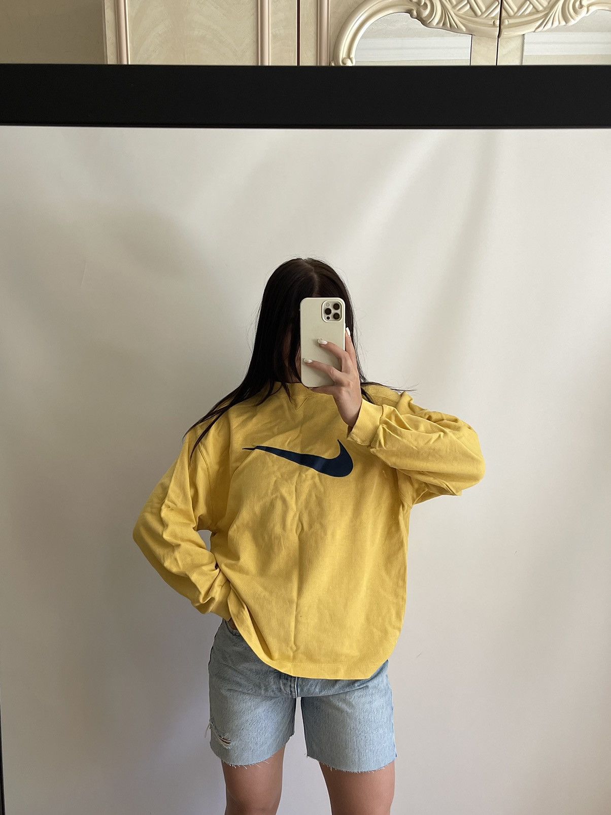 Nike 90s Vintage Nike Center Swoosh Yellow Women’s Sweatshirt Size S / US 4 / IT 40 - 3 Thumbnail