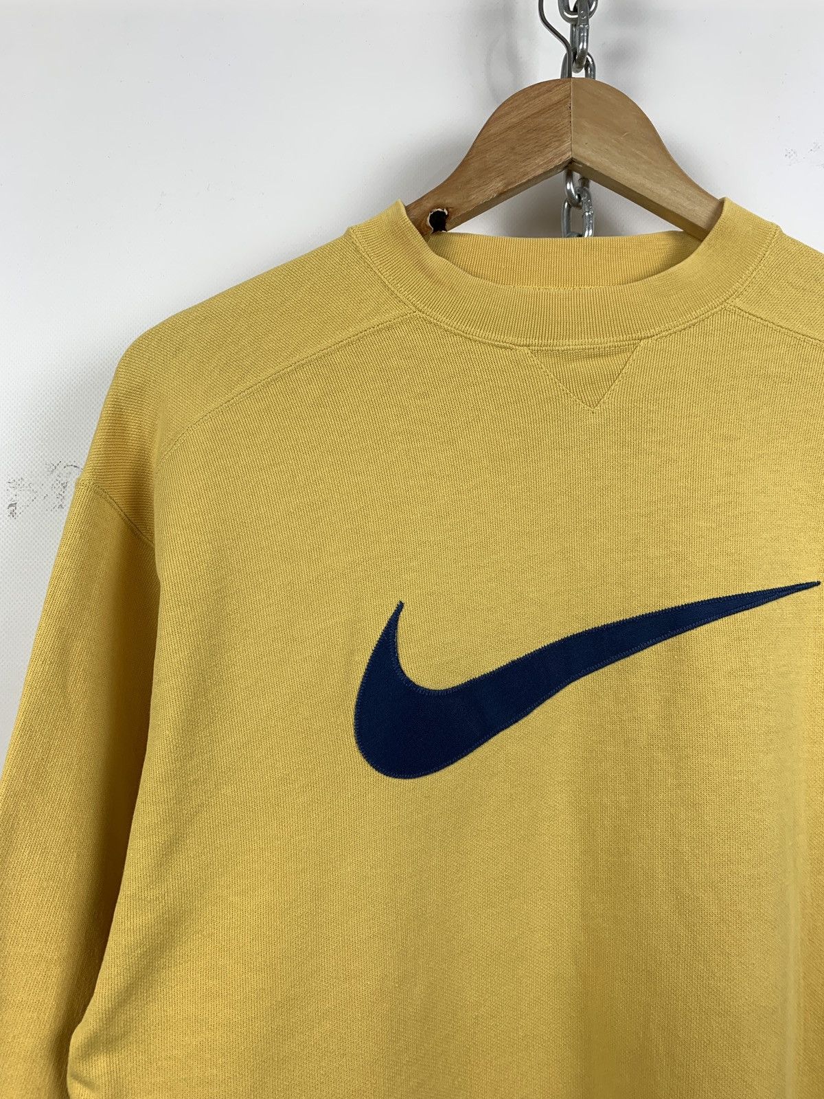 Nike 90s Vintage Nike Center Swoosh Yellow Women’s Sweatshirt Size S / US 4 / IT 40 - 8 Thumbnail