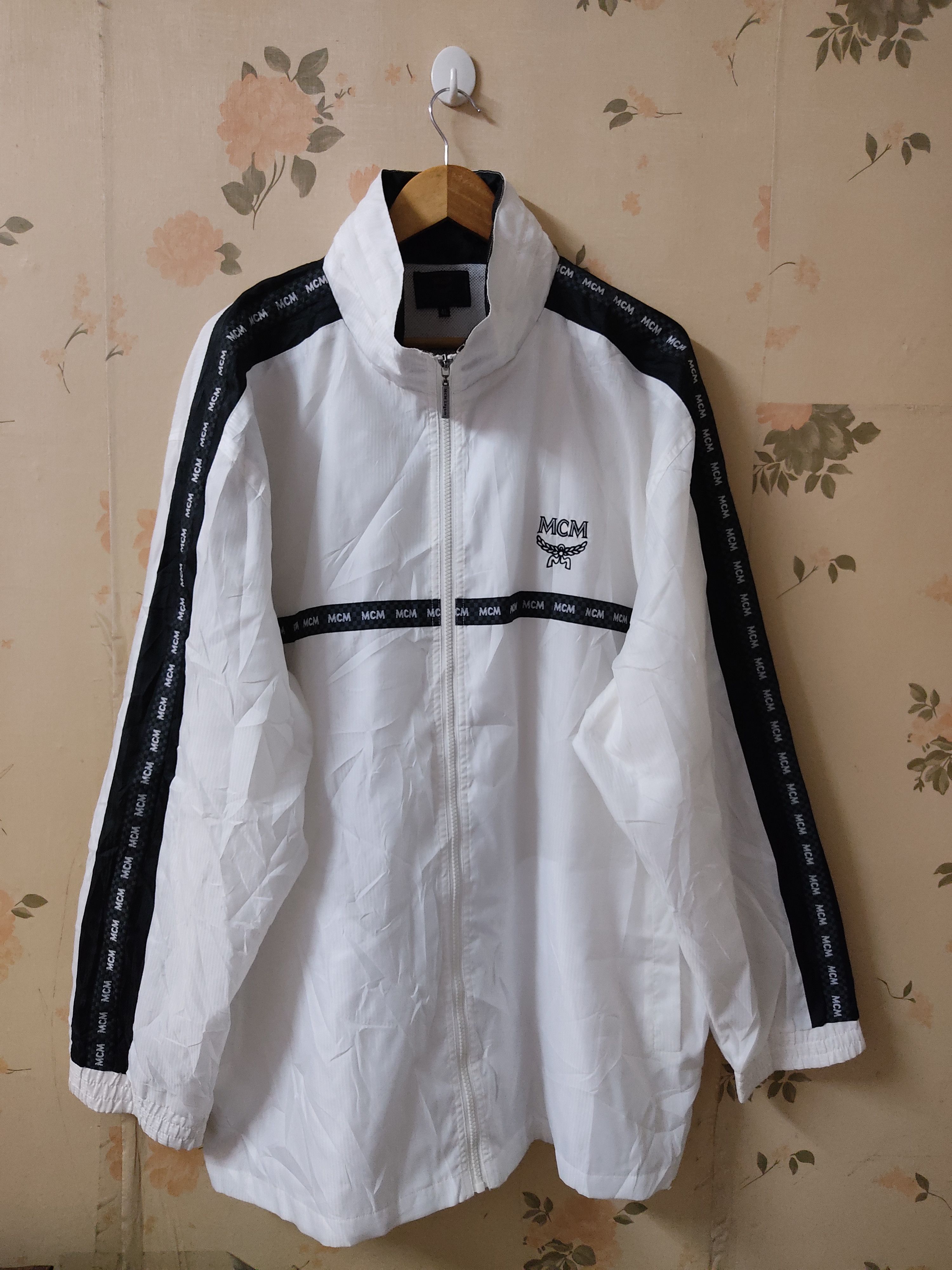 MCM SWEATER WINDBREAKER