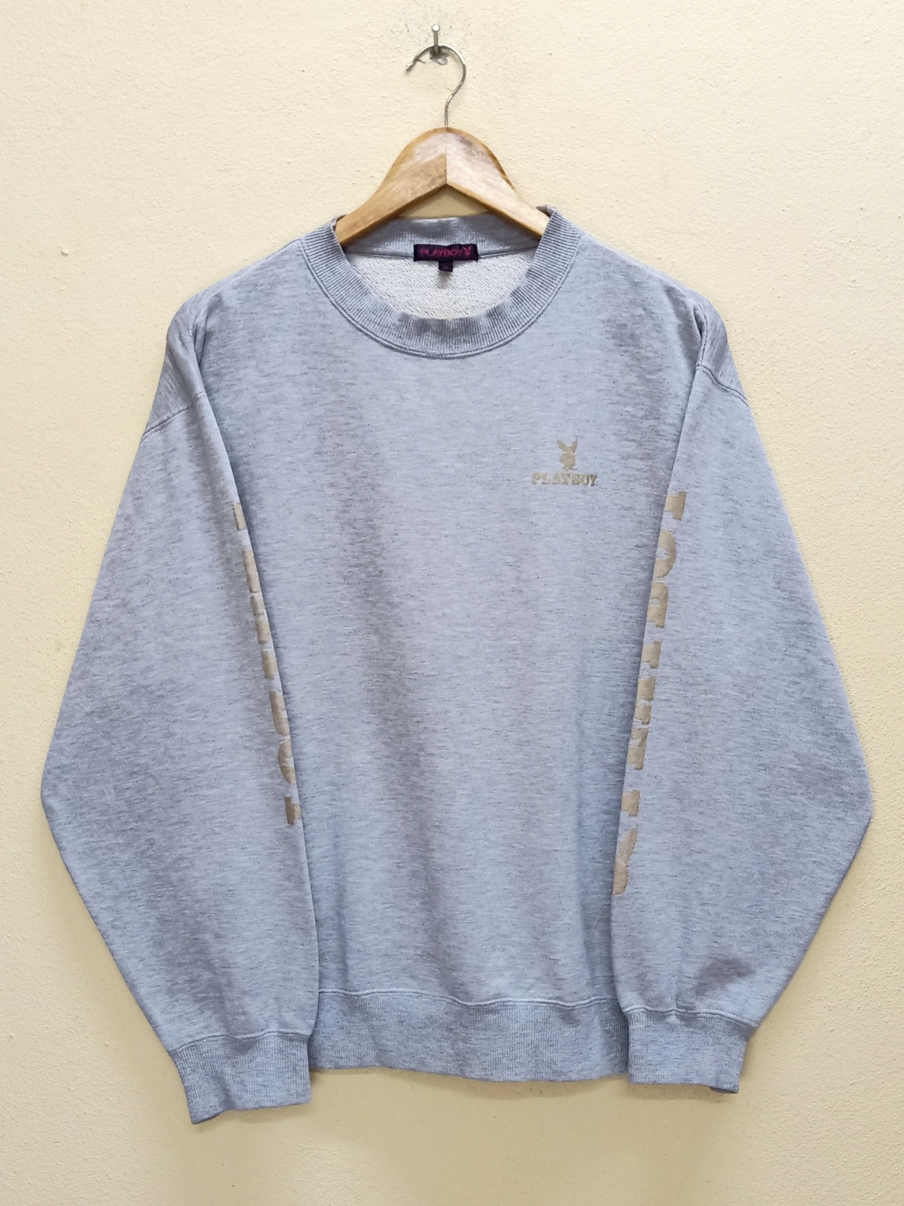 Playboy PLAYBOY BUNNY Big Embroidered Logo Sleeve Sweatshirt Size US L / EU 52-54 / 3 - 3 Thumbnail
