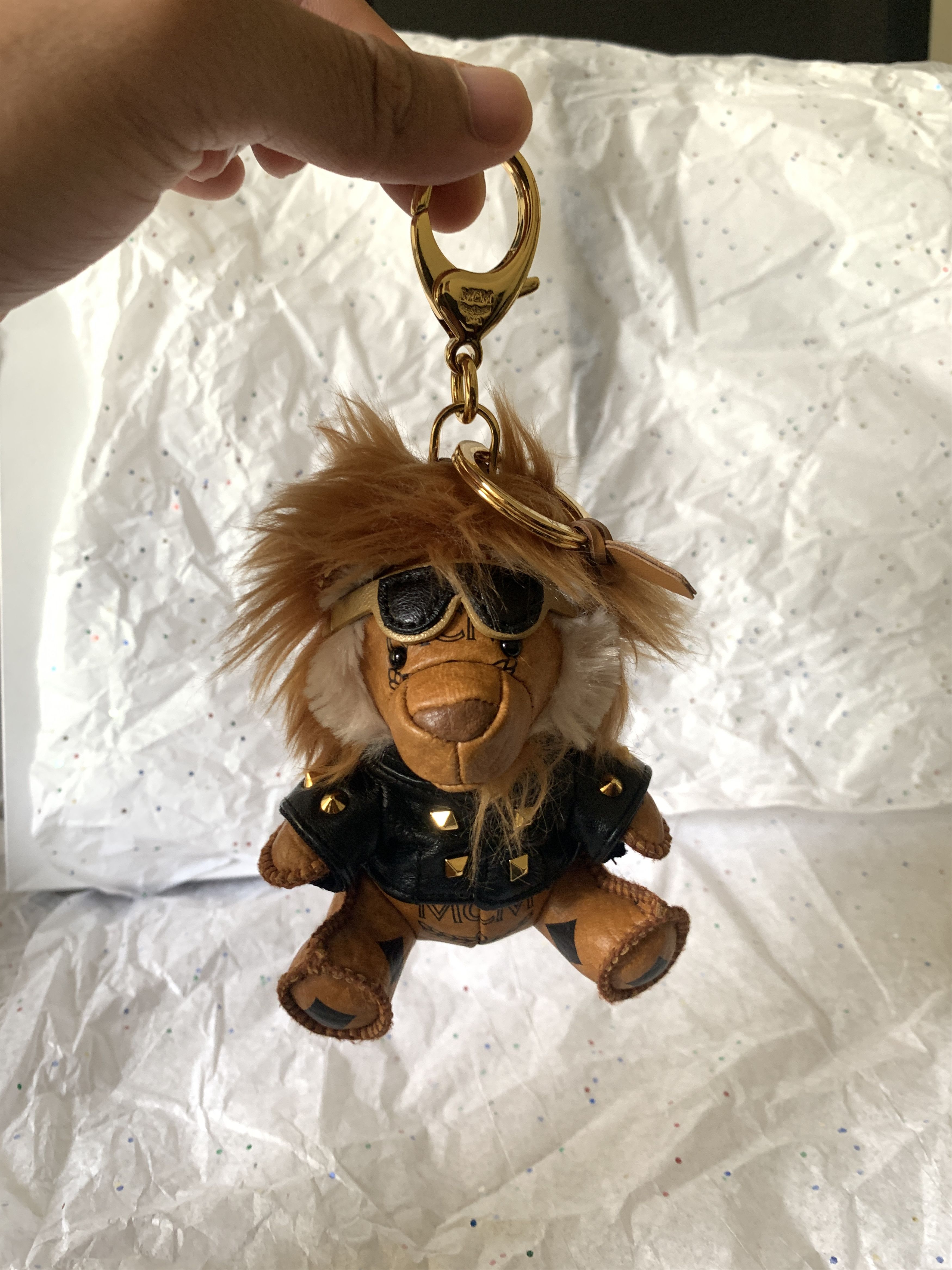 Mcm lion keychain hotsell