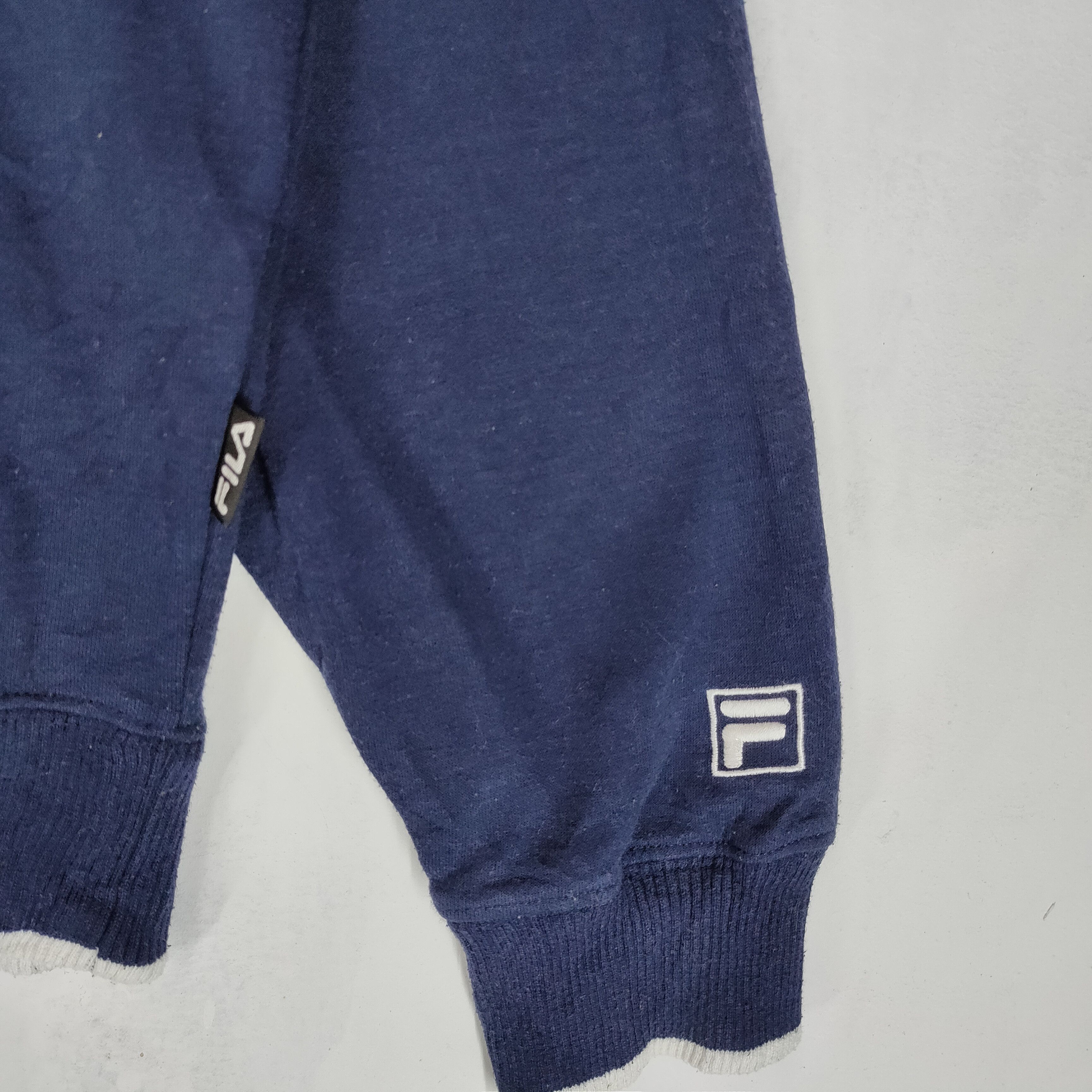 Fila FILA BIELLA ITALIA Spell Out Rare Full Zipper Sweater Size US L / EU 52-54 / 3 - 3 Thumbnail