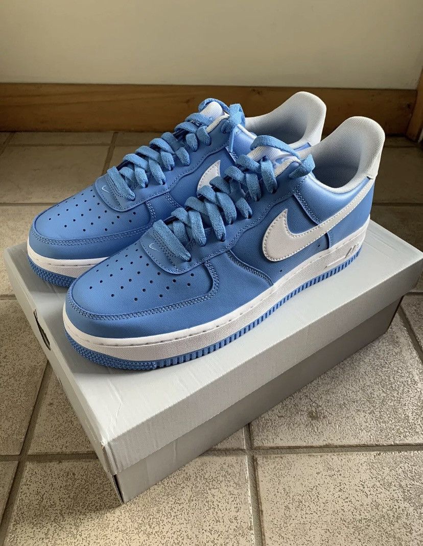 university blue af1