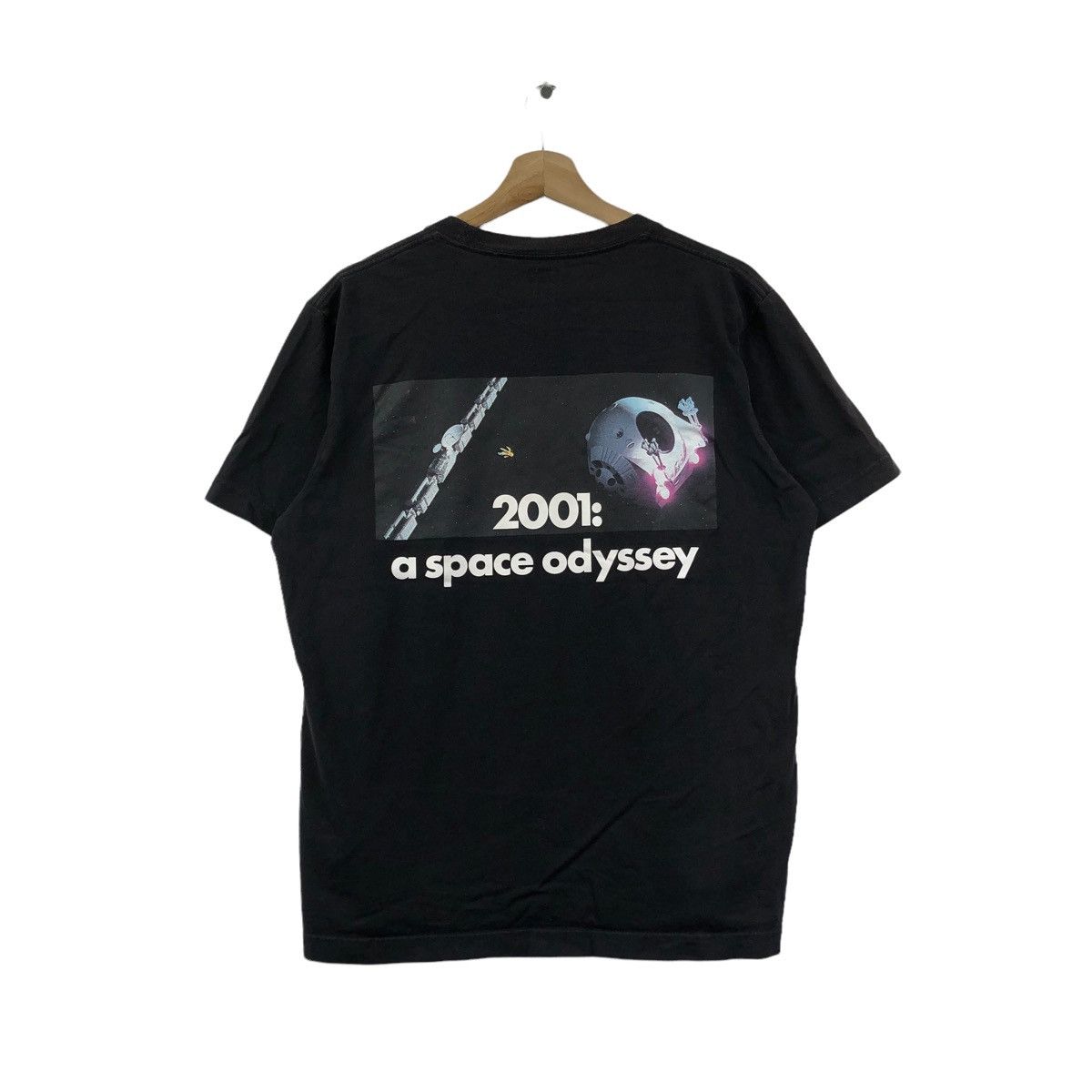 Uniqlo Vintage 2001 A SPACE ODYSSEY Film By Stanley Kubrick T-Shirt Size US L / EU 52-54 / 3 - 1 Thumbnail