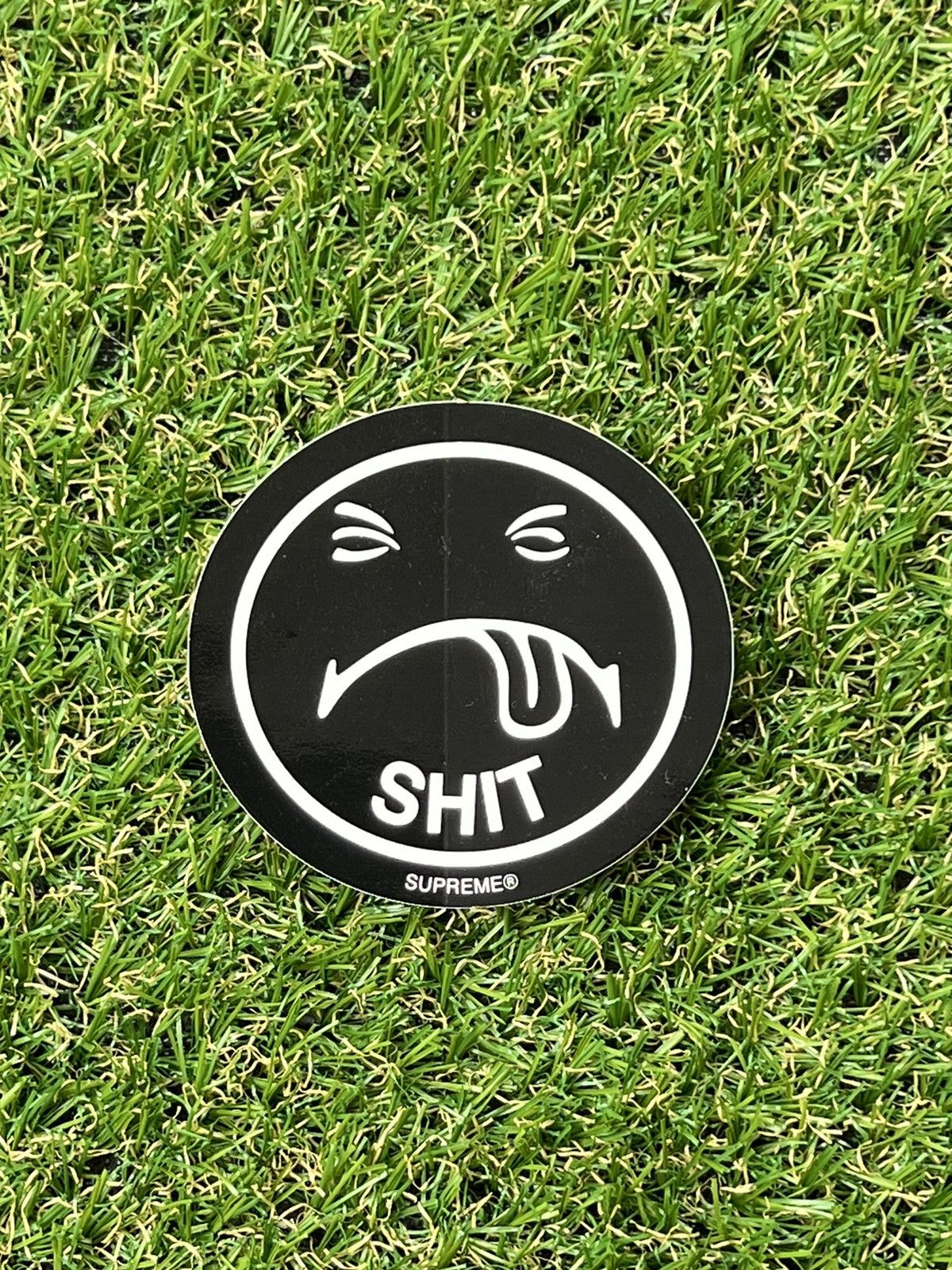 Supreme 2017 Supreme “Shit” Sticker Size ONE SIZE - 1 Thumbnail