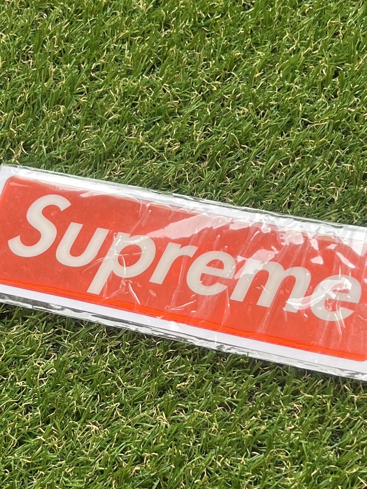 Supreme 2017 Supreme Raised Box Logo Sticker Size ONE SIZE - 2 Thumbnail