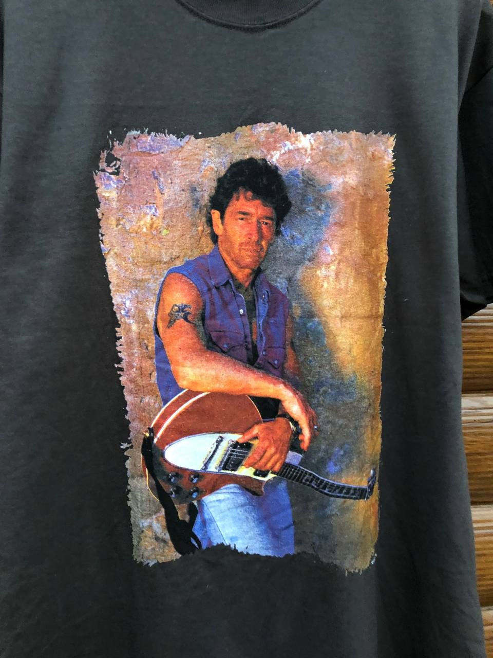 Vintage Vintage 90s Rock Graphic Tee – Guitarist Print Size US L / EU 52-54 / 3 - 2 Thumbnail