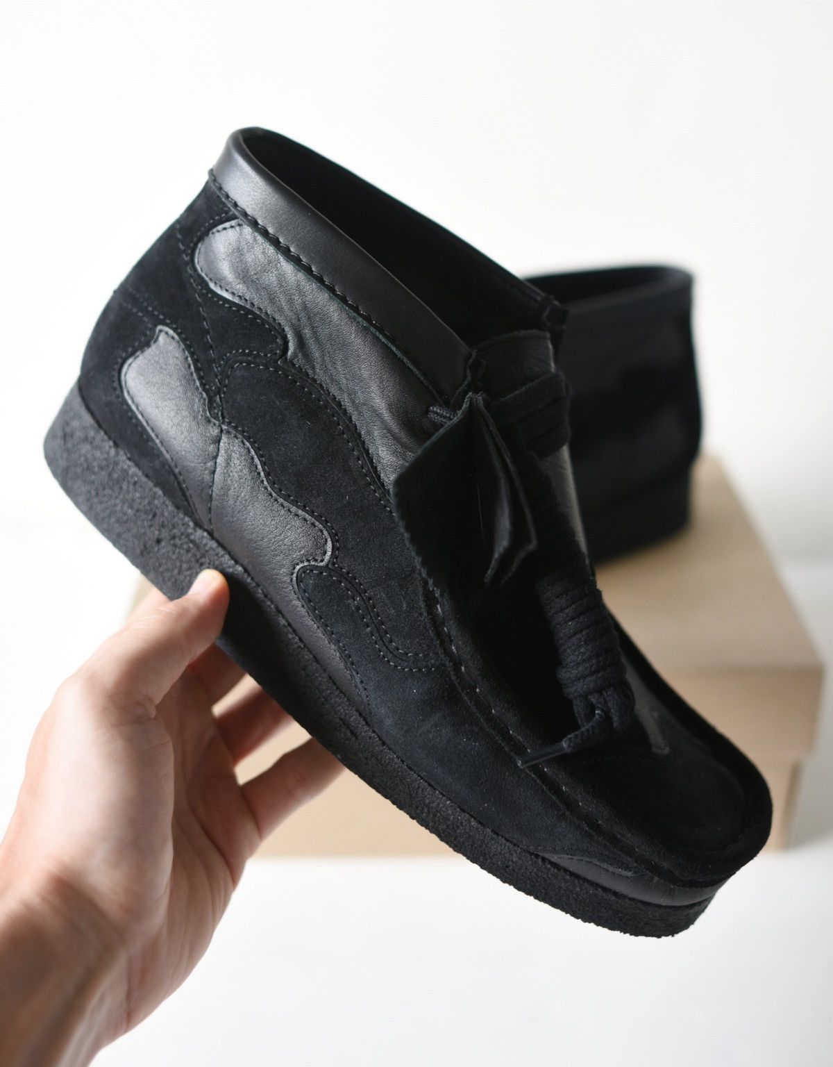 Clarks CLARKS ORIGINALS WALLABEE PATCH Combi Black 10us / 9uk 