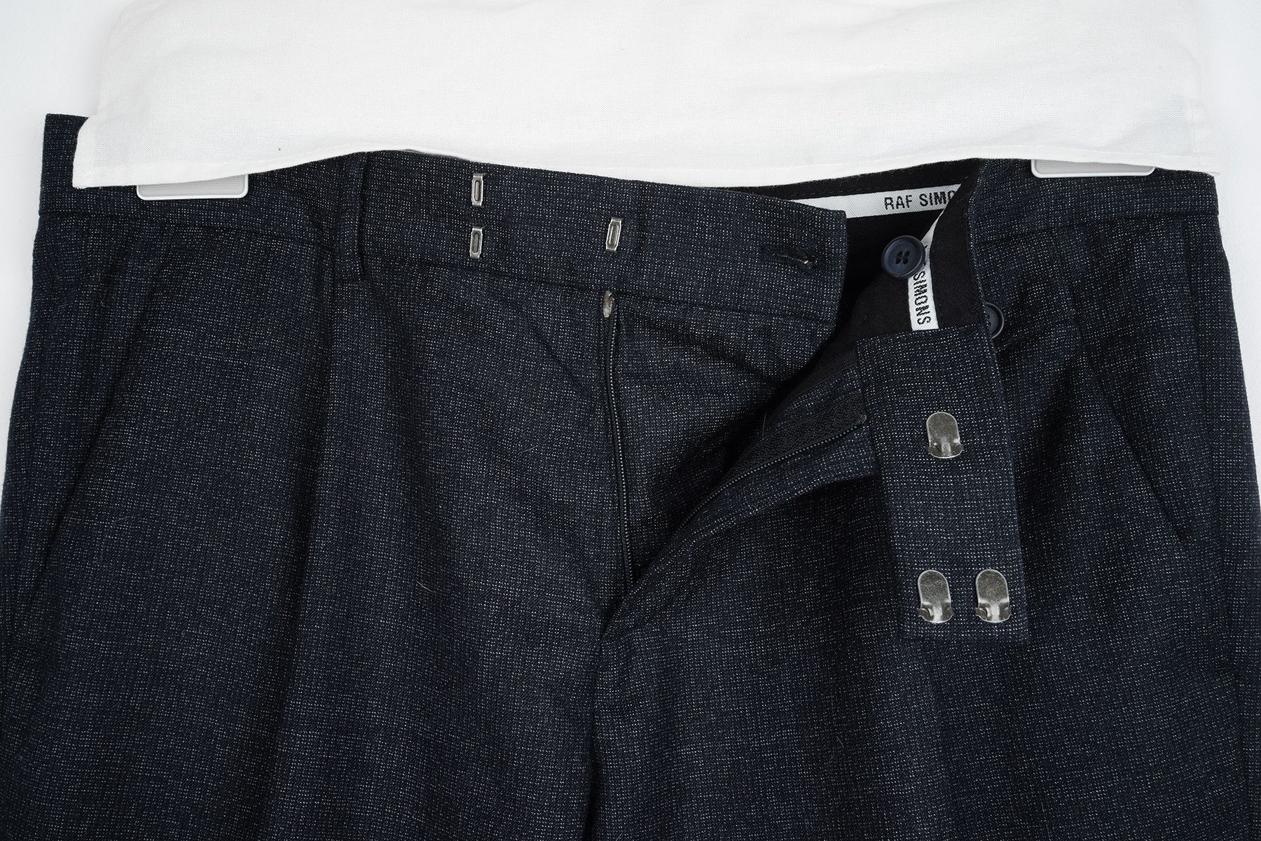 Raf Simons 2009 SINGLE PLEATED TROUSERS 48 Size US 32 / EU 48 - 8 Thumbnail