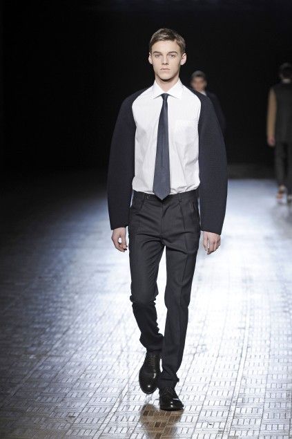 Raf Simons 2009 SINGLE PLEATED TROUSERS 48 Size US 32 / EU 48 - 3 Thumbnail