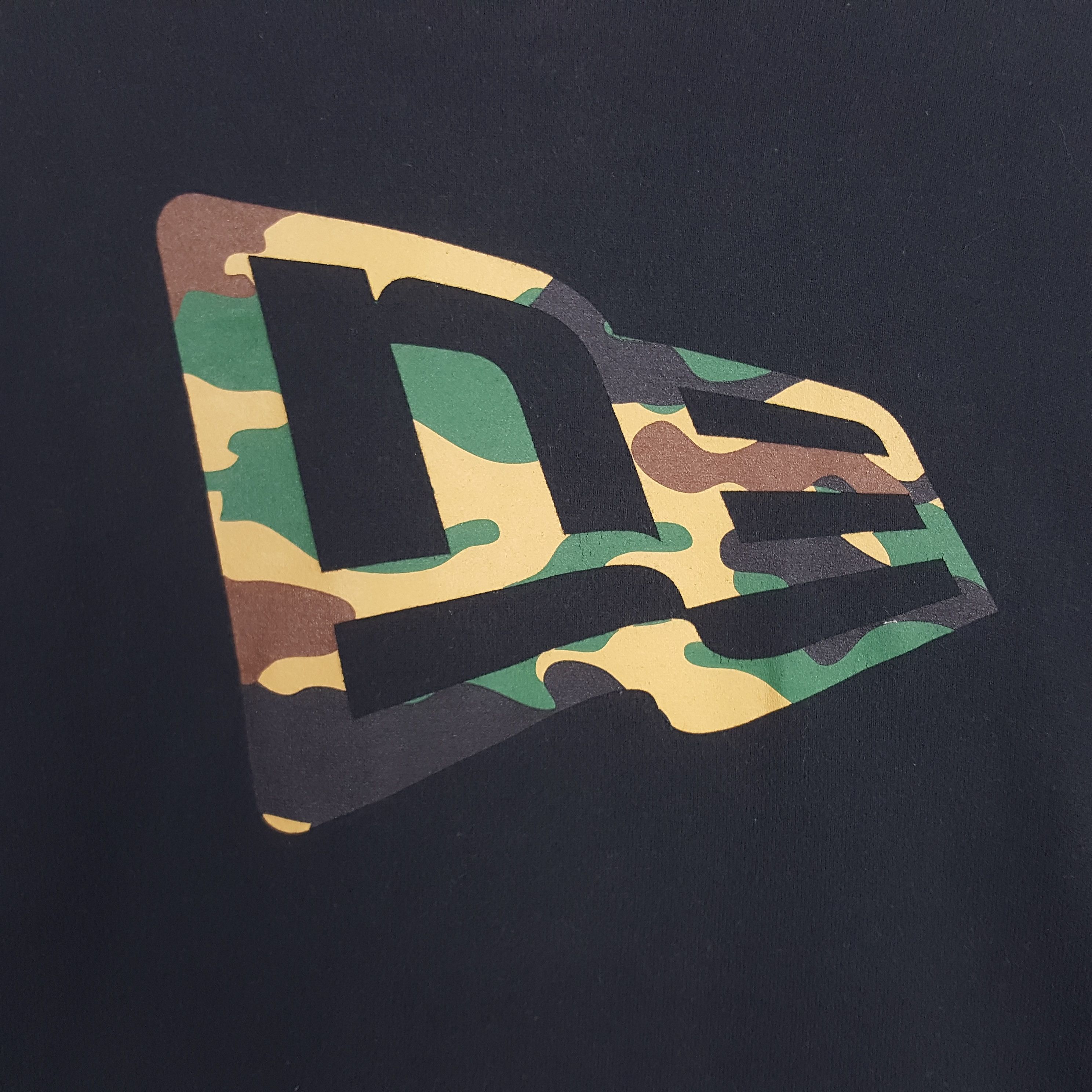New Era Vintage New Era Big Logo Camo Tshirt Size US L / EU 52-54 / 3 - 2 Thumbnail