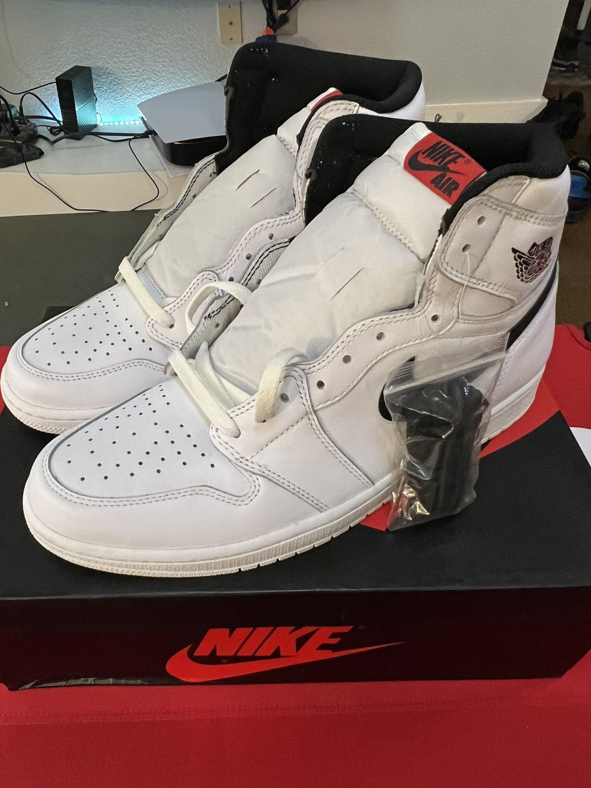 Jordan 1 Retro High OG Yin Yang White