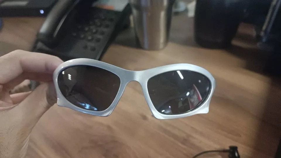 Jewelry Kurt Cobain Silver Alien Sunglasses Punk Grunge 2000s Look Size ONE SIZE - 3 Thumbnail