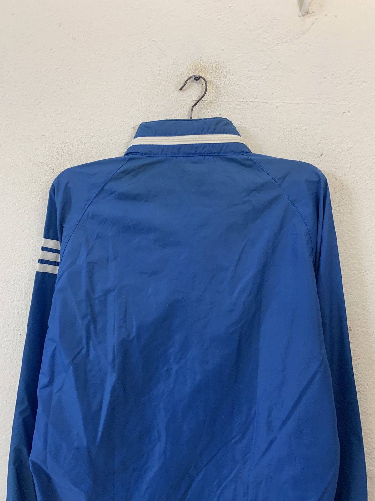 Adidas Adidas Three Stripes Windbreaker Jacket Size US L / EU 52-54 / 3 - 11 Thumbnail