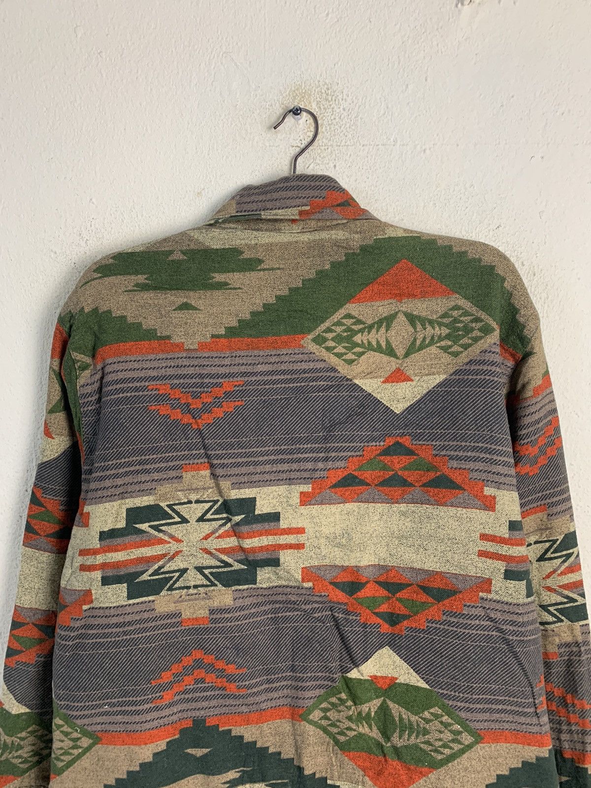 American Eagle Outfitters American Eagle Aztech Navajo Lightly Padded Shirt Size US M / EU 48-50 / 2 - 11 Thumbnail