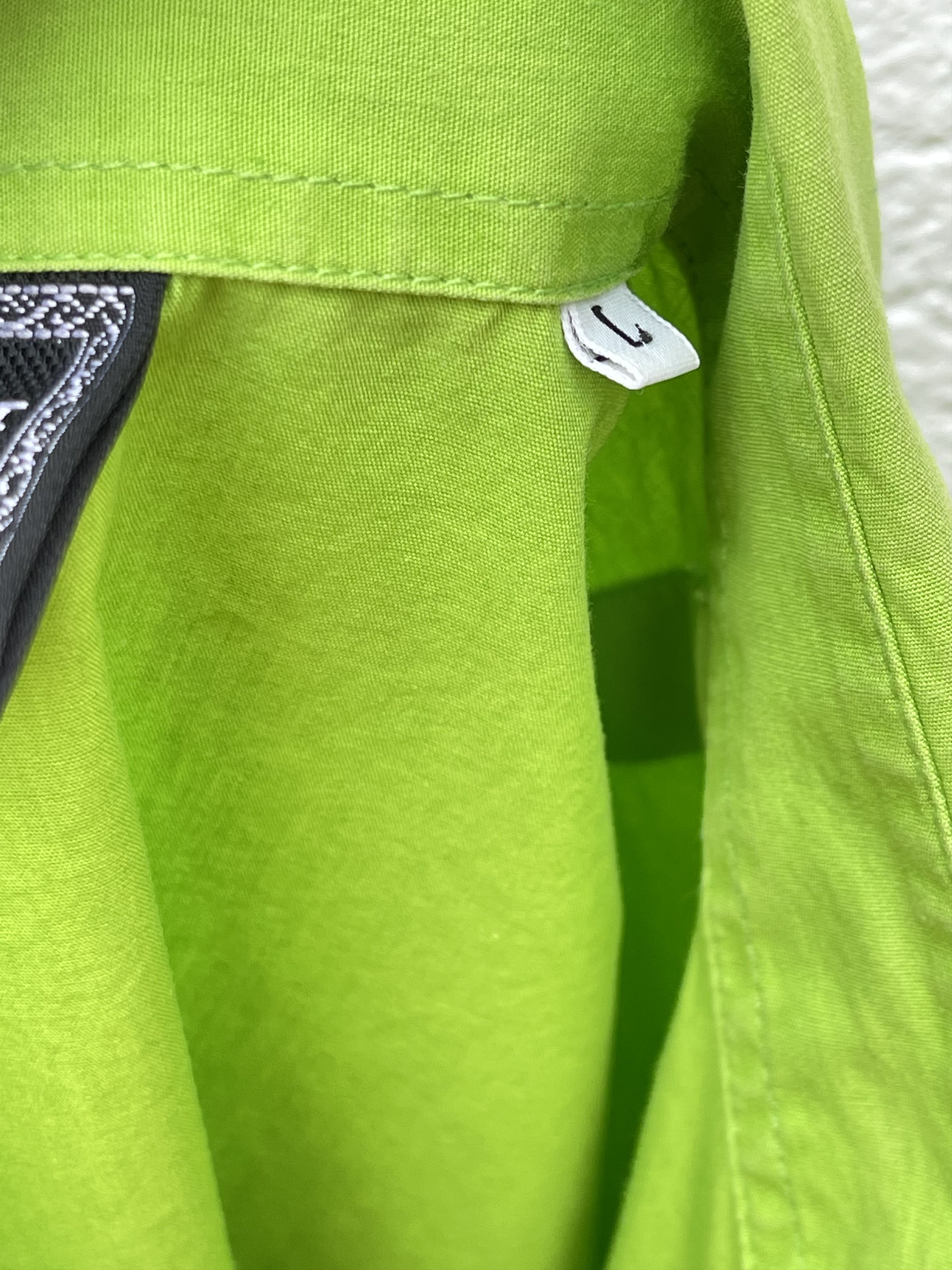 Versace 🔥vintage Versace shirt green summer size L Size US XL / EU 56 / 4 - 9 Thumbnail