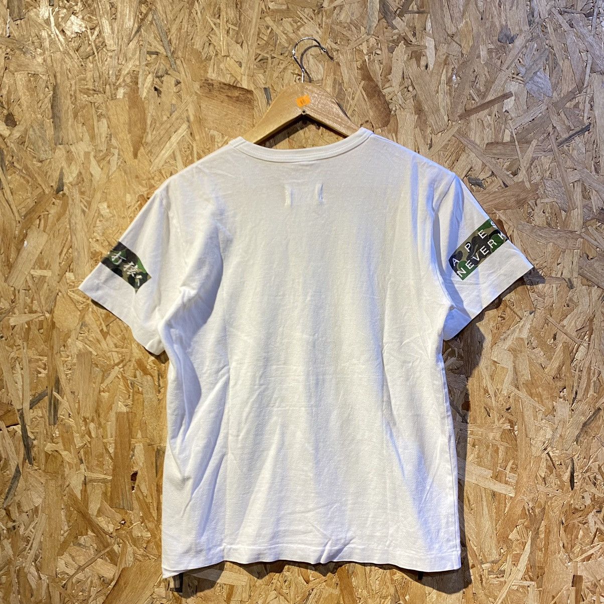 Bape × Dover Street Market COLLABORATION‼️A Bathing Ape X Dover Street Market T-Shirt Size M / US 6-8 / IT 42-44 - 2 Thumbnail