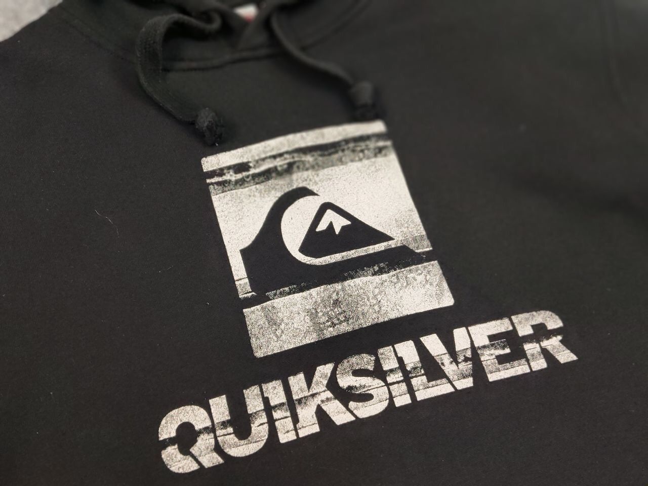 Quiksilver Vintage 90's Quiksilver Black Big Logo Hoodie Sweatshirt Size US L / EU 52-54 / 3 - 15 Thumbnail