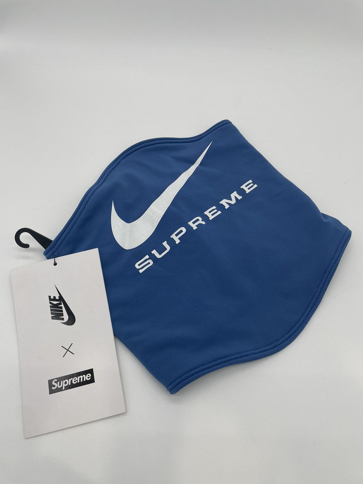 Supreme Nike Neck Warmer | Grailed