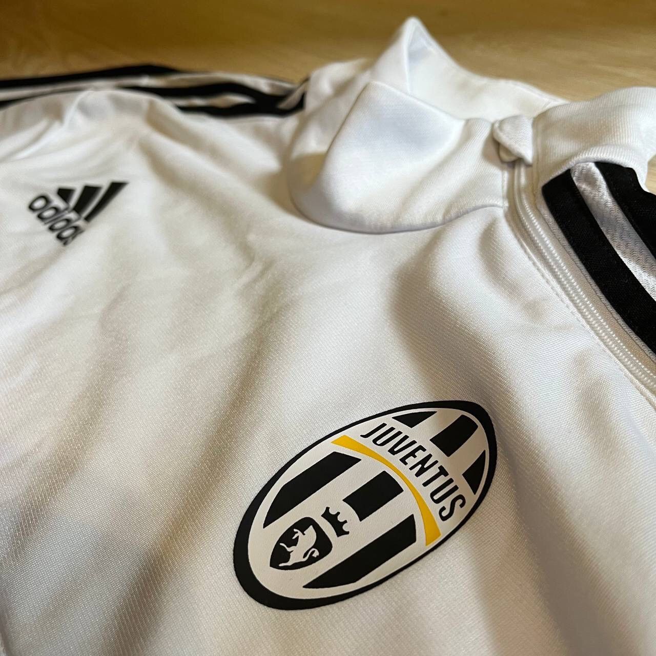 Adidas JUVENTUS ADIDAS 2015/2016 FOOTBALL TRAINING TRACK TOP Size US S / EU 44-46 / 1 - 3 Thumbnail