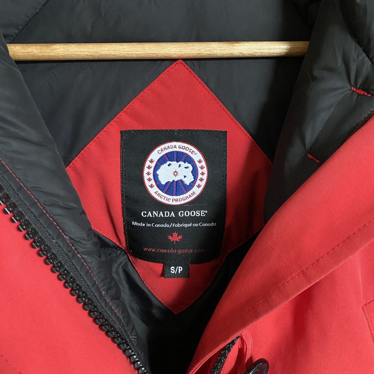 Canada Goose CANADA GOOSE down jacket Size S / US 4 / IT 40 - 13 Thumbnail