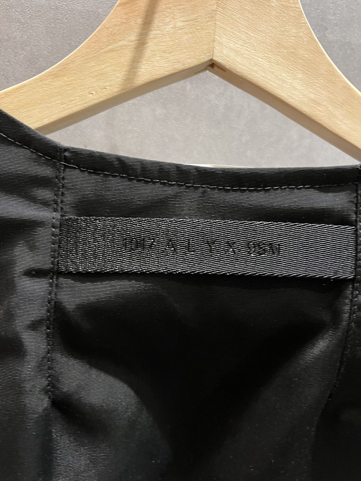 1017 ALYX 9SM 1017 Alyx Vest Size US XL / EU 56 / 4 - 7 Thumbnail