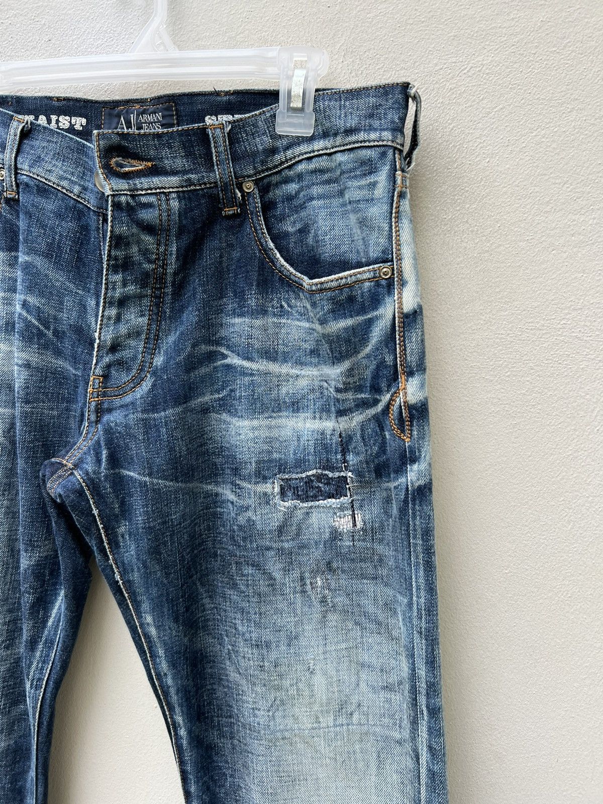 Emporio Armani × Giorgio Armani × Vintage Vintage Armani Jeans Limited Edition Denim Culture Jeans Size US 32 / EU 48 - 12 Thumbnail