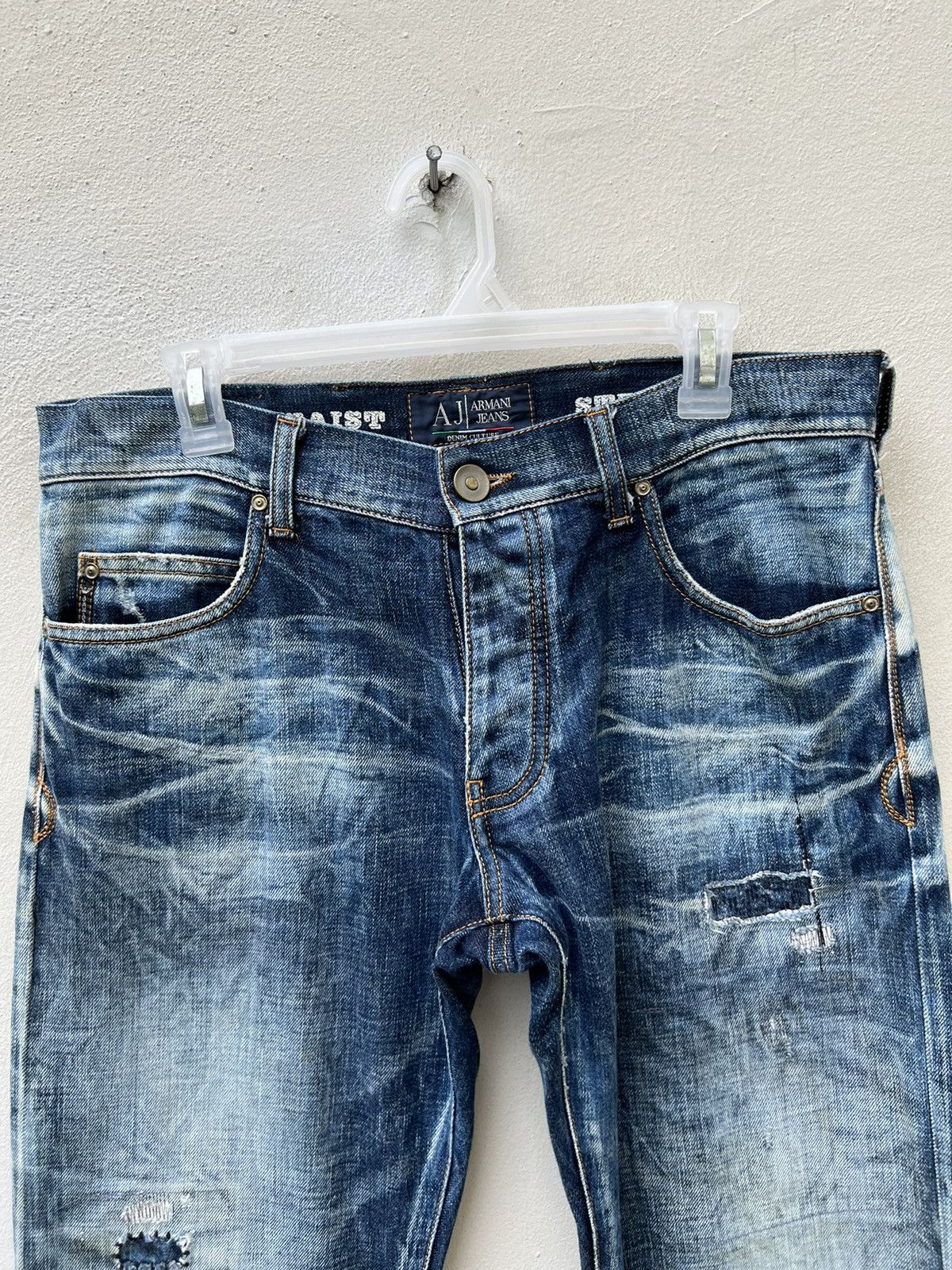 Emporio Armani × Giorgio Armani × Vintage Vintage Armani Jeans Limited Edition Denim Culture Jeans Size US 32 / EU 48 - 7 Thumbnail